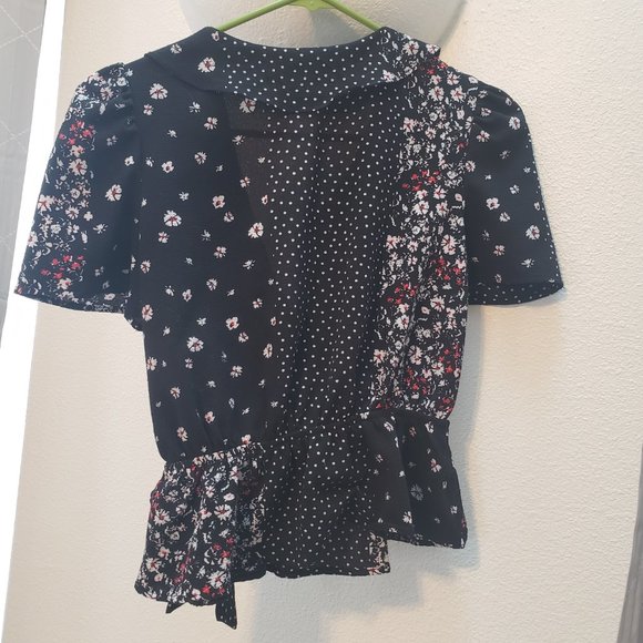 Mine Flowy Cropped Blouse Size Small - Picture 3 of 8